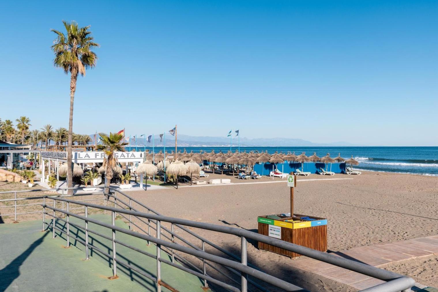 Primera Linea Del Mar - Acceso Directo Playa Carihuela Torremolinos Buitenkant foto